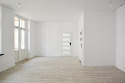 Śródmieście 3 pokoje, balkon, po remoncie, 1 p.