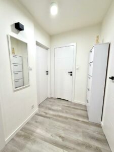 Komfortowe 3 pokojowe mieszkanie bud. 2005r balkon