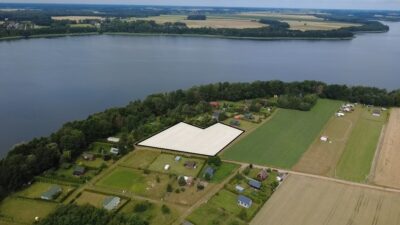 Wyjątkowa działka nad jeziorem Woświn