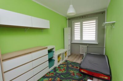 Na sprzedaż 3-pokojowe mieszkanie z balkonem