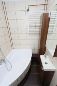 Na sprzedaż 3-pokojowe mieszkanie z balkonem