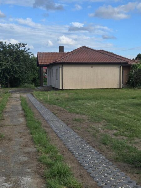 Dom parterowy na dużej działce- Przęsocin