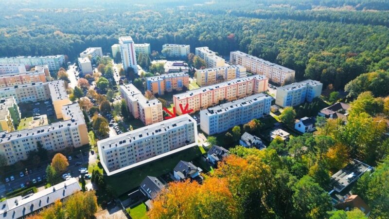 Roweckiego - Dwa Pokoje z balkonem Piwnicą-Police
