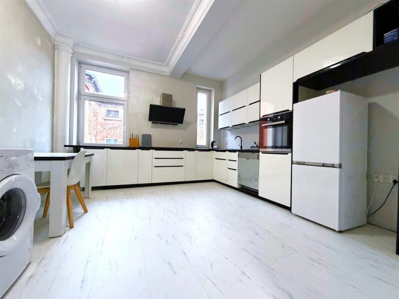 123m|4Pokoje|Dwie|Piwnice|Balkon