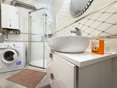 Apartament z Basenem, Kortami Tenisowymi, Tarasem!