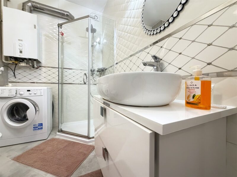 Apartament z Basenem, Kortami Tenisowymi, Tarasem!