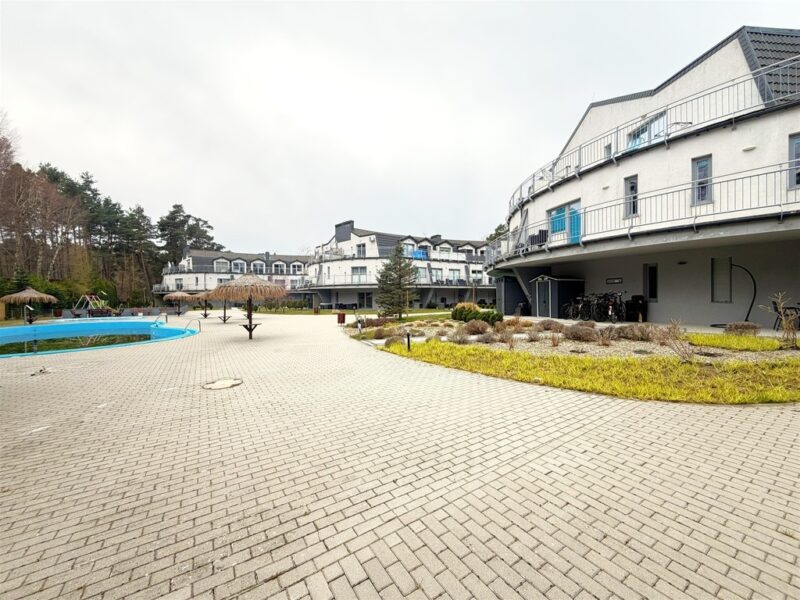 Apartament z Basenem, Kortami Tenisowymi, Tarasem!