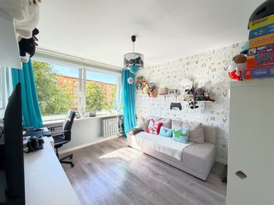 3 Pokoje/ Pierwsze Piętro/ Balkon/Piwnica