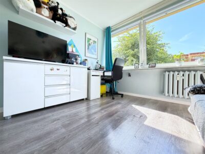 3 Pokoje/ Pierwsze Piętro/ Balkon/Piwnica