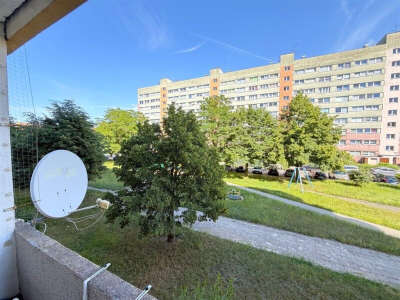 3 Pokoje/ Pierwsze Piętro/ Balkon/Piwnica