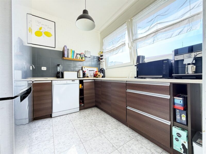 3 Pokoje/ Pierwsze Piętro/ Balkon/Piwnica