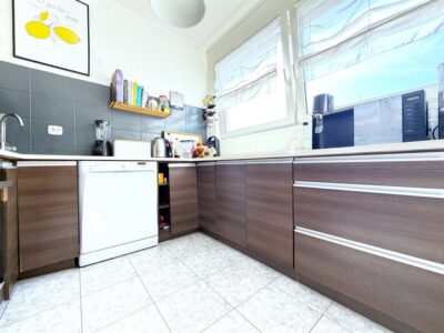 3 Pokoje/ Pierwsze Piętro/ Balkon/Piwnica