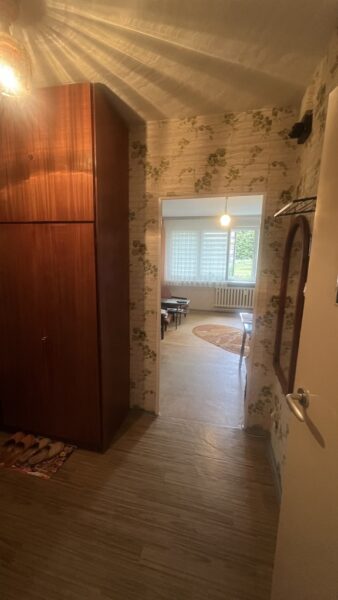 2 rozkładowe pokoje ,parter/4 okol. Książąt.