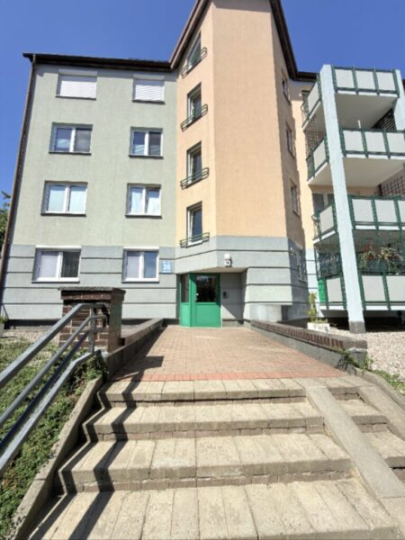 Os. Majowe 2 pokoje, balkon- piękny widok, 2000r