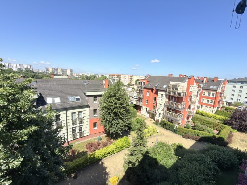 Os. Majowe 2 pokoje, balkon- piękny widok, 2000r