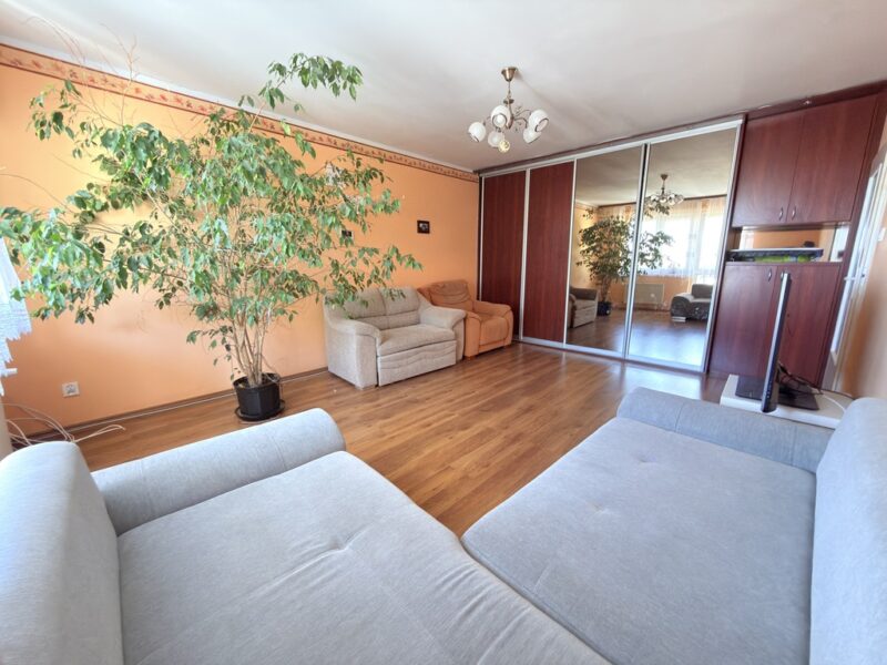 Os. Majowe 2 pokoje, balkon- piękny widok, 2000r