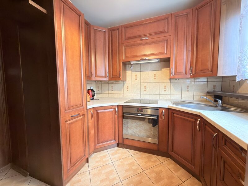 Os. Majowe 2 pokoje, balkon- piękny widok, 2000r