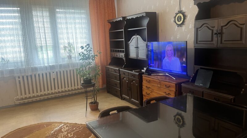 2 rozkładowe pokoje ,parter/4 okol. Książąt.