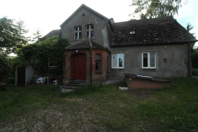Dom z dużą działką w spokojnej okolicy!!!!