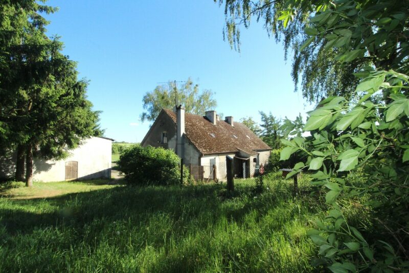 Dom z dużą działką w spokojnej okolicy!!!!