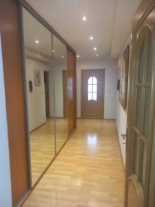 Mierzyn dom wolnostojący 285 m2 na działce 680 m2.