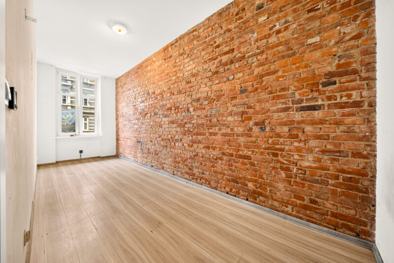 Mieszkanie 5 pokojowe 89,57 m², 1 piętro kamienicy