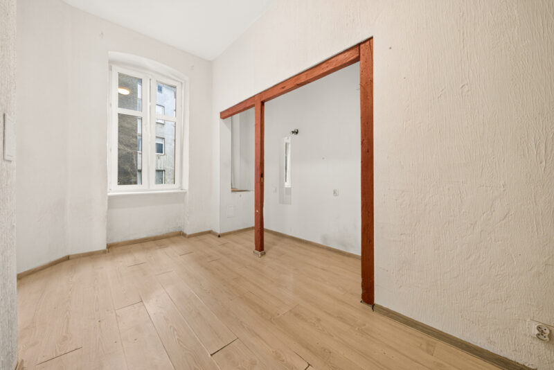 Mieszkanie 5 pokojowe 89,57 m², 1 piętro kamienicy