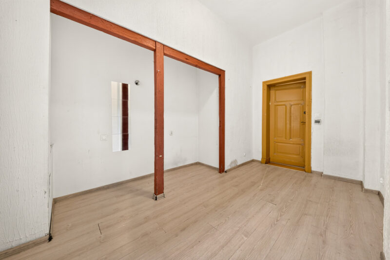 Mieszkanie 5 pokojowe 89,57 m², 1 piętro kamienicy