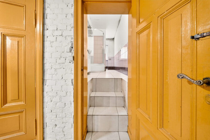 Mieszkanie 5 pokojowe 89,57 m², 1 piętro kamienicy