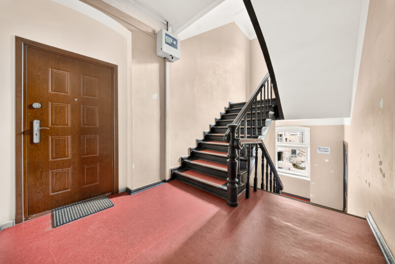 Mieszkanie 5 pokojowe 89,57 m², 1 piętro kamienicy