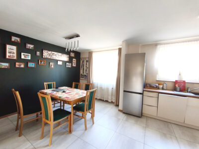 Przestronne 2 pokoje, balkon, garaż