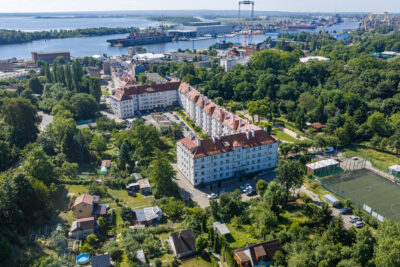 4 pokoje i 2 łazienki, super miejscówka