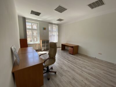 LOKAL USŁUGOWY 108 M2, AL. W. POLSKIEGO 47