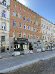 LOKAL USŁUGOWY 108 M2, AL. W. POLSKIEGO 47