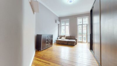 Centrum, 112,47m 3 pokojowe mieszkanie w kamienicy