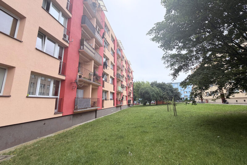 Przytulne 2 pokojowe mieszkanie z balkonem 45m2