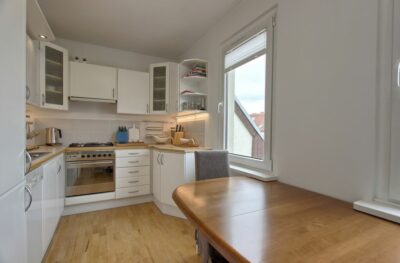 Wysoki standard, dobry rozkład! Balkon, piwnica