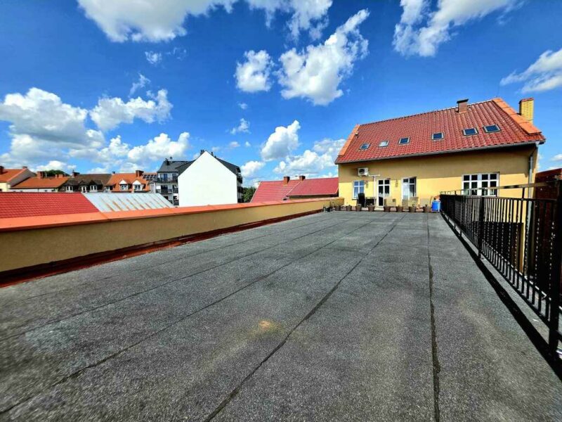 Dom z lokalem użytkowym w centrum Szczecinka!!!