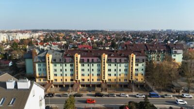 Przestronne 2 pokoje z garażem (możliwe 3)