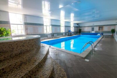 Kompleks Hotelowy z Basenem i SPA – Borne Sulinowo