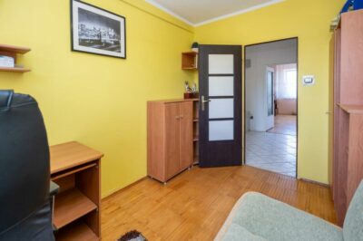 2 pokoje z balkonem