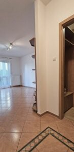 2 pokojowe mieszkanie na parterze z garażem