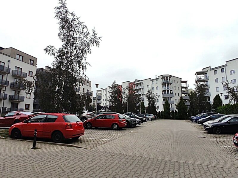 Nowoczesna kawalerka z balkonem, parking, Internet