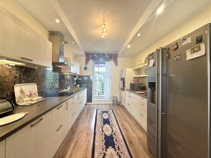 Nowe Miasto | 5 pokoi | 109,2 m² | 2 tarasy