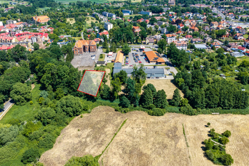 Działka inwestycyjna 1331 m² | Centrum Chojny