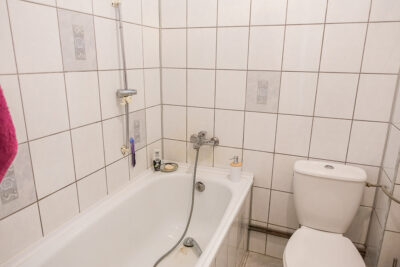 Pogodno, 2 pokoje, oddzielna kuchnia, parter