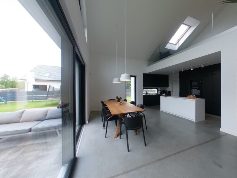 Dom wolnostojący 187 m² | działka 1038 m² |