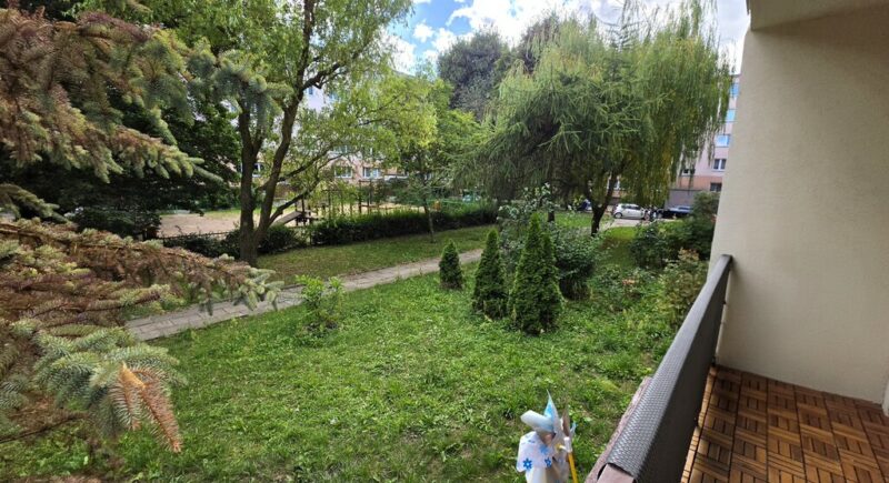 Spółdz.-własn. 4.pokoje na parterze z balkonem