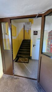 Spółdz.-własn. 4.pokoje na parterze z balkonem
