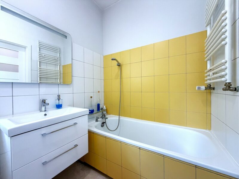 Ogródek- Dwa Pokoje- Parter - Piwnica!
